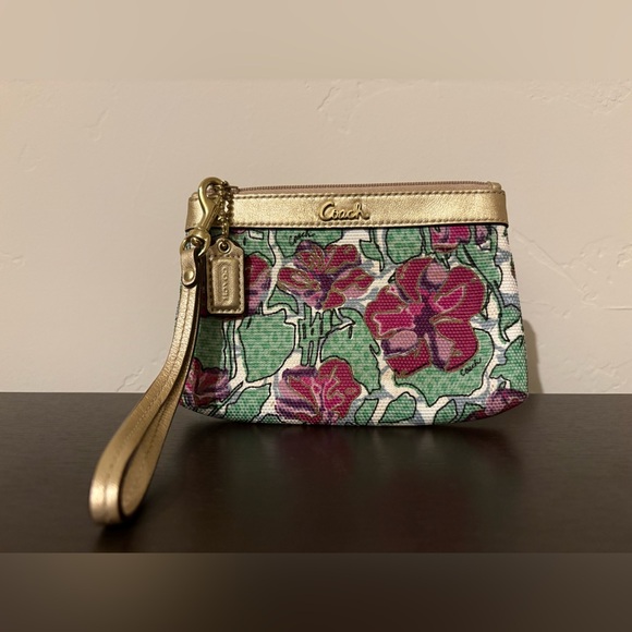 Coach Handbags - Coach Madison Audrey Floral Wristlet